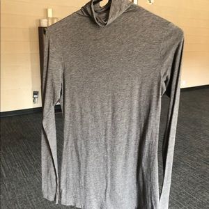 VINCE long sleeve turtleneck top